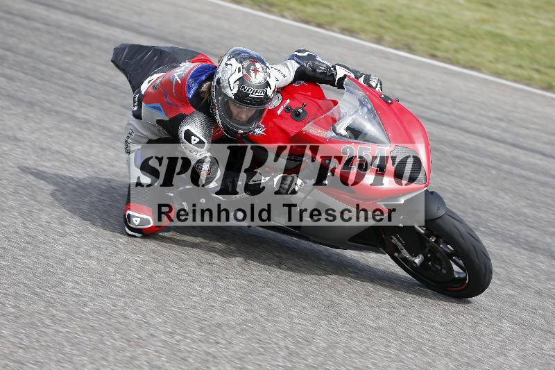Archiv-2025/07 19.04.2025 Speer Racing ADR/Gruppe gelb/254